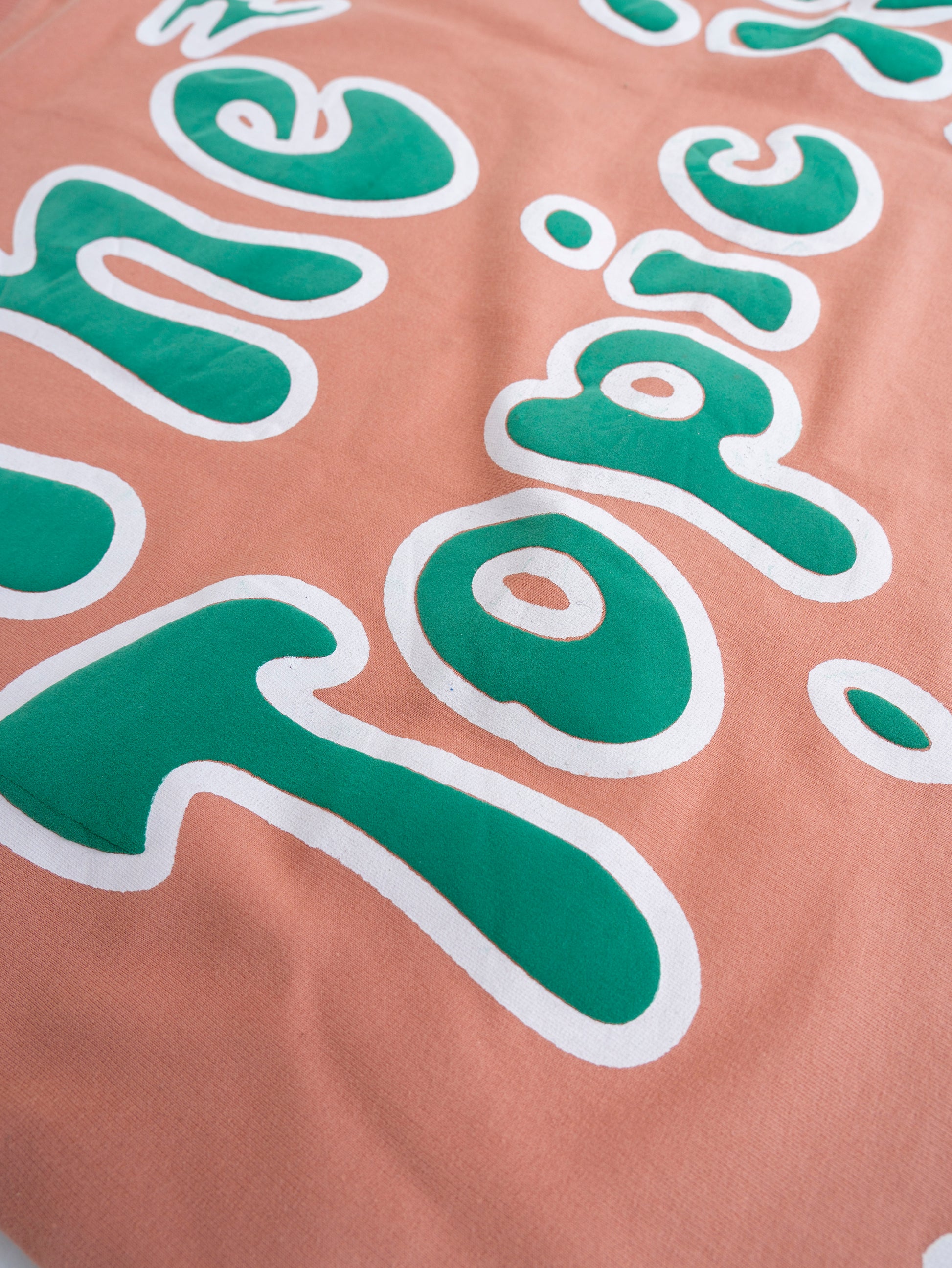 CURRENCY FLEX TEE